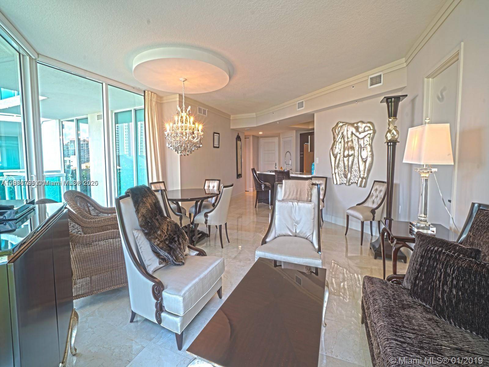 Amazing floor plan unit with 3 bedroom and 2 baths, marble floors.