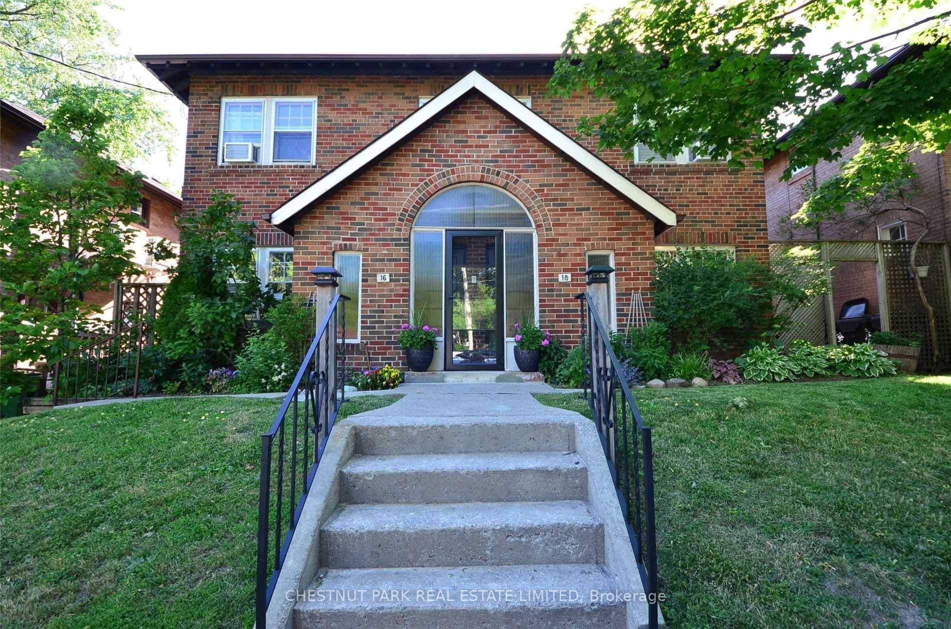Discover this renovated 2 bedroom apartment located adjacent to June Rowlands Park.