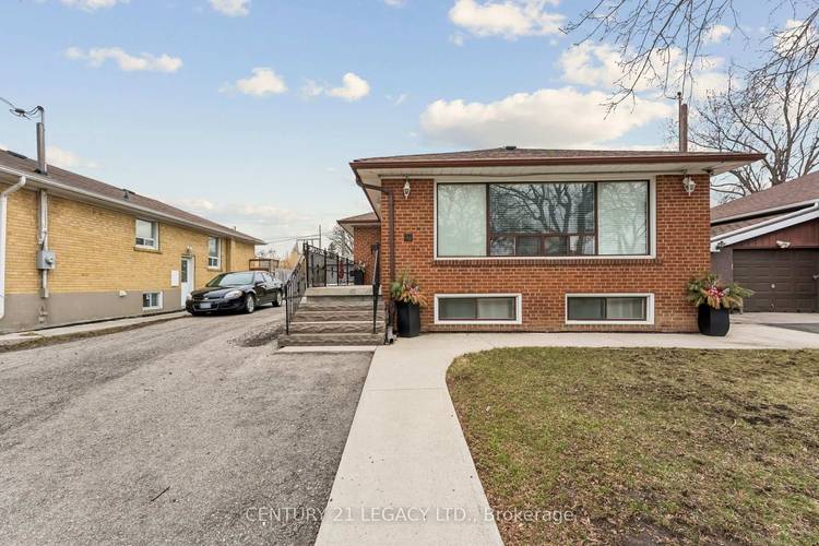 Beautiful bungalow located in desirable Brampton North, situated on a premium 50 x 100 ft lot.
