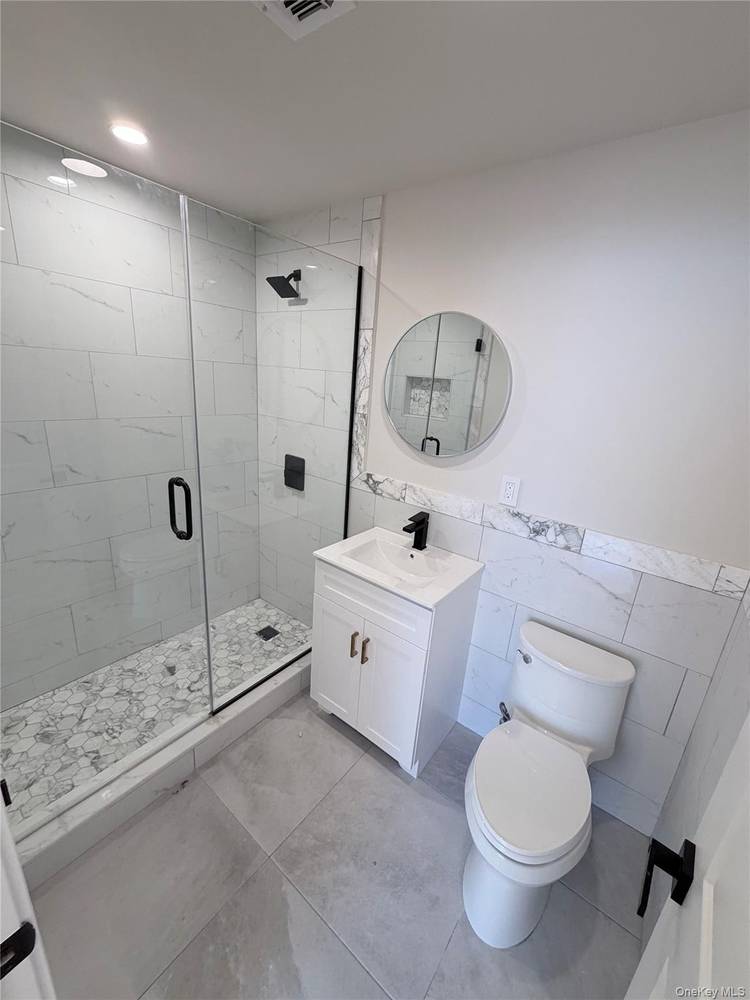 Income check and Credit, beautiful house for rent