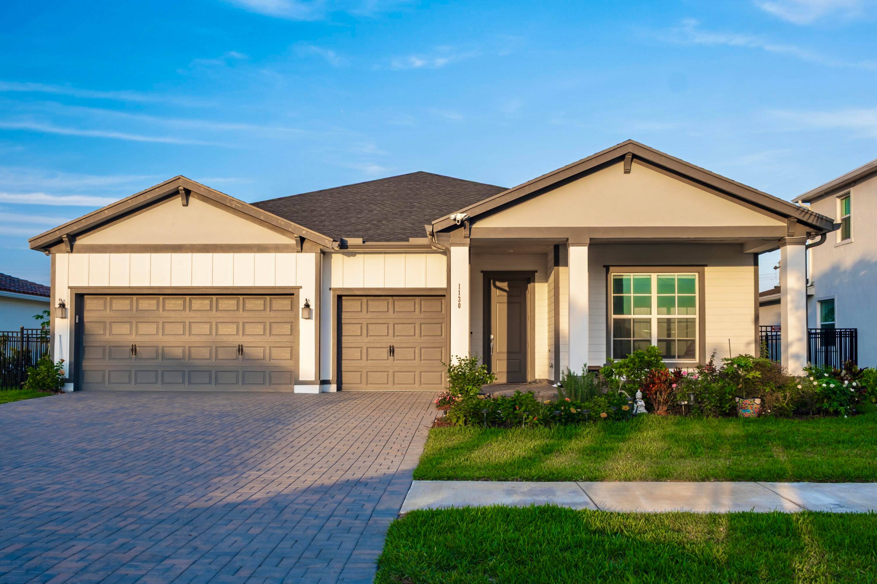 Stunning 4 Bedroom Den Home, 3 Bathrooms with 80K in upgrades in Arden, resort style community.