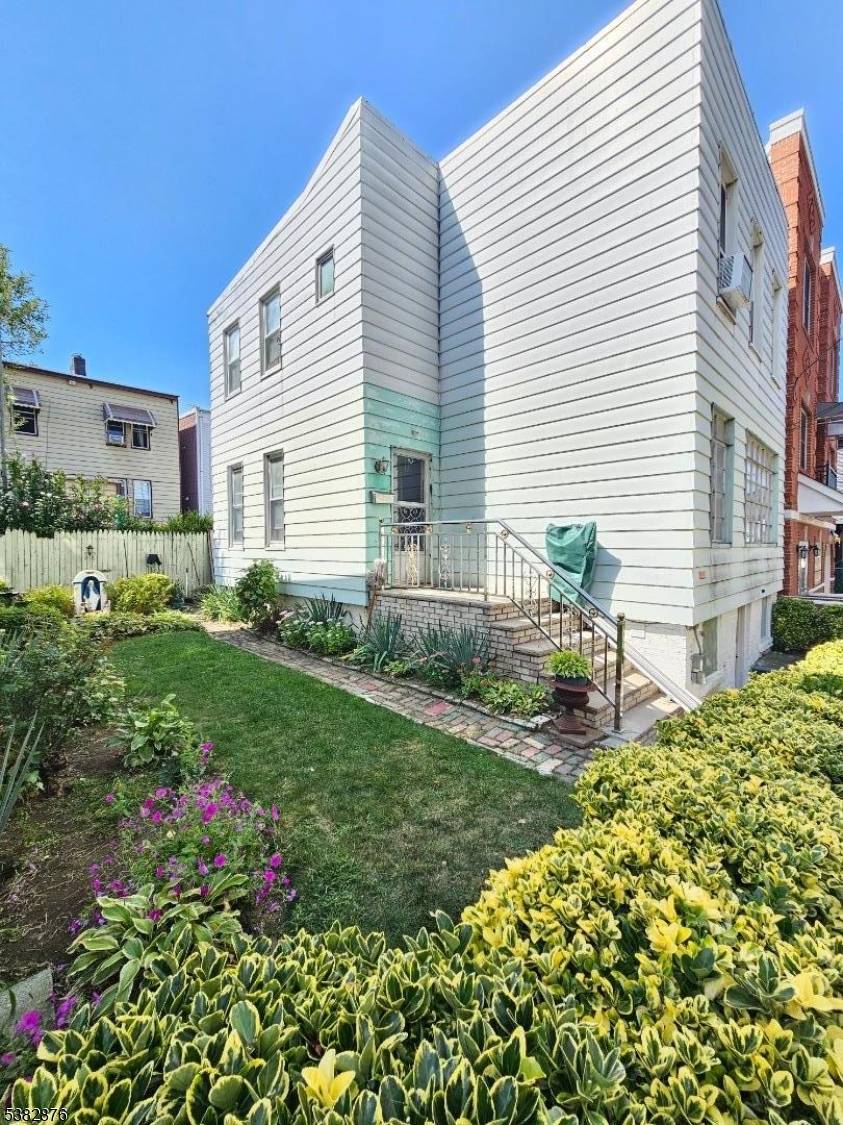 JOURNAL SQUARE 3BR GEM WITH PROGRESSION ALL AROUND.