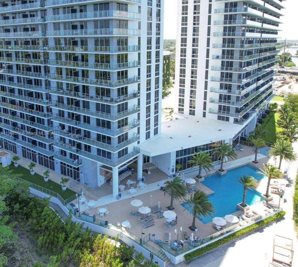 SHORT TERM LESS THEN ONE YEAR MINIMUM 6 MONTHS Private elevator opens directly into gorgeous fully furnished, ocean intracoastal garden and city views, porcelain floors open kitchen, state of the ...