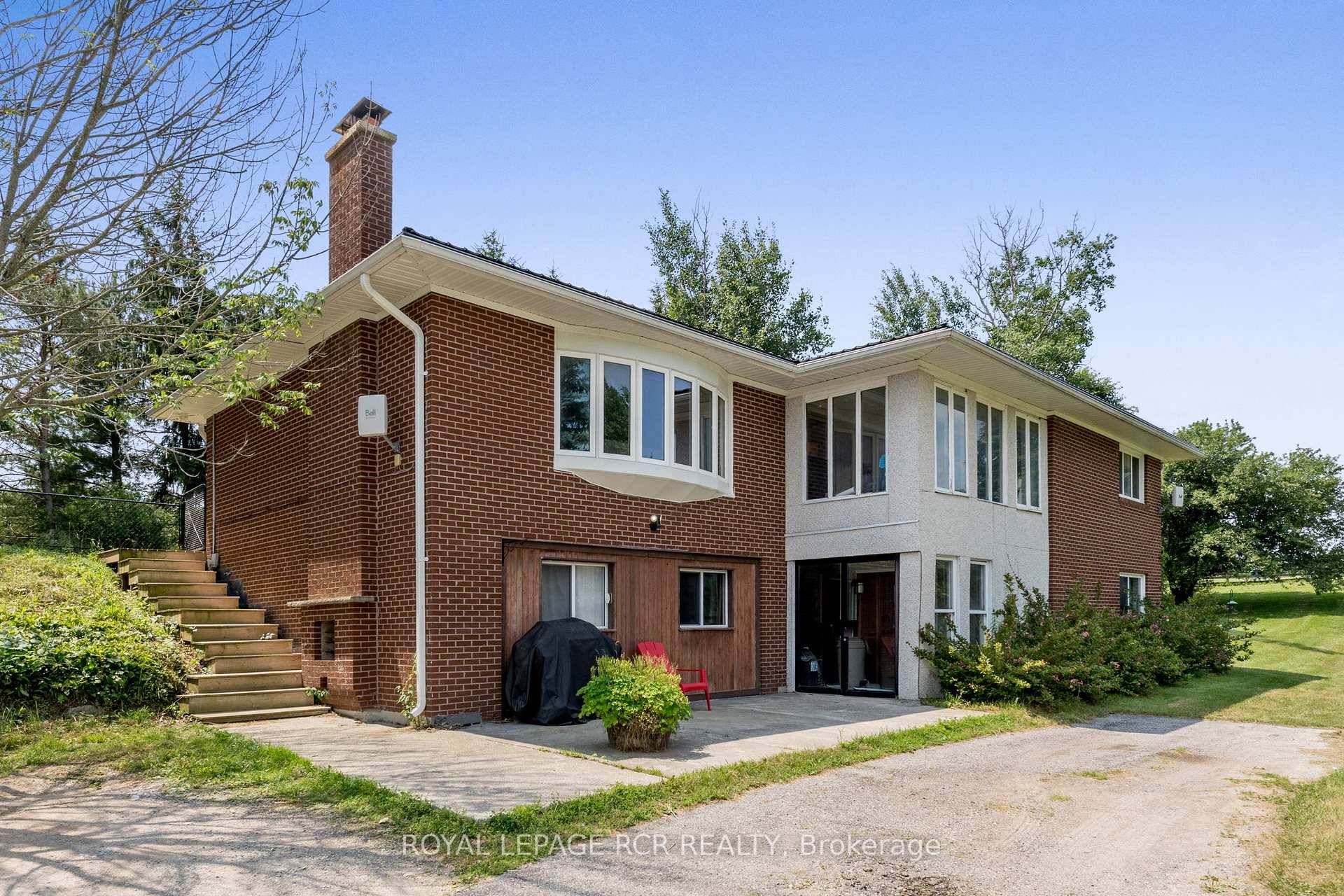 Beautiful 10 acre horse farm in South Mono with privacy and great separation between the barn and house.