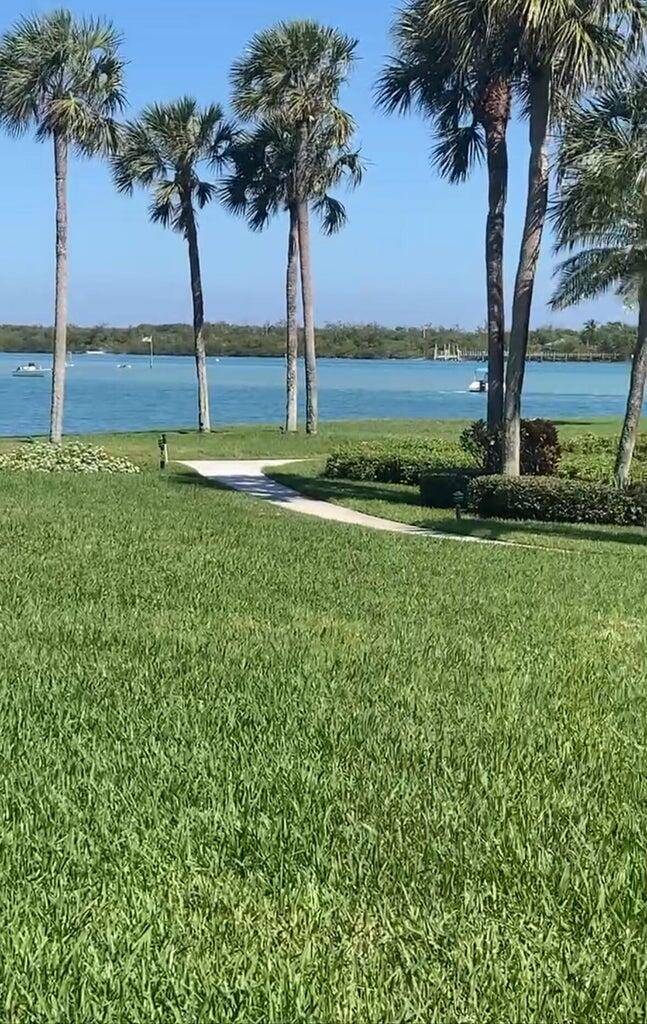 gorgeous WATERFRONT condo, rare 1st floor unit with a STUNNING, unobstructed view of the INTRACOASTAL Beautifully updated, freshly painted, new water heater, stainless steel appliances, new murohy bed in quest ...