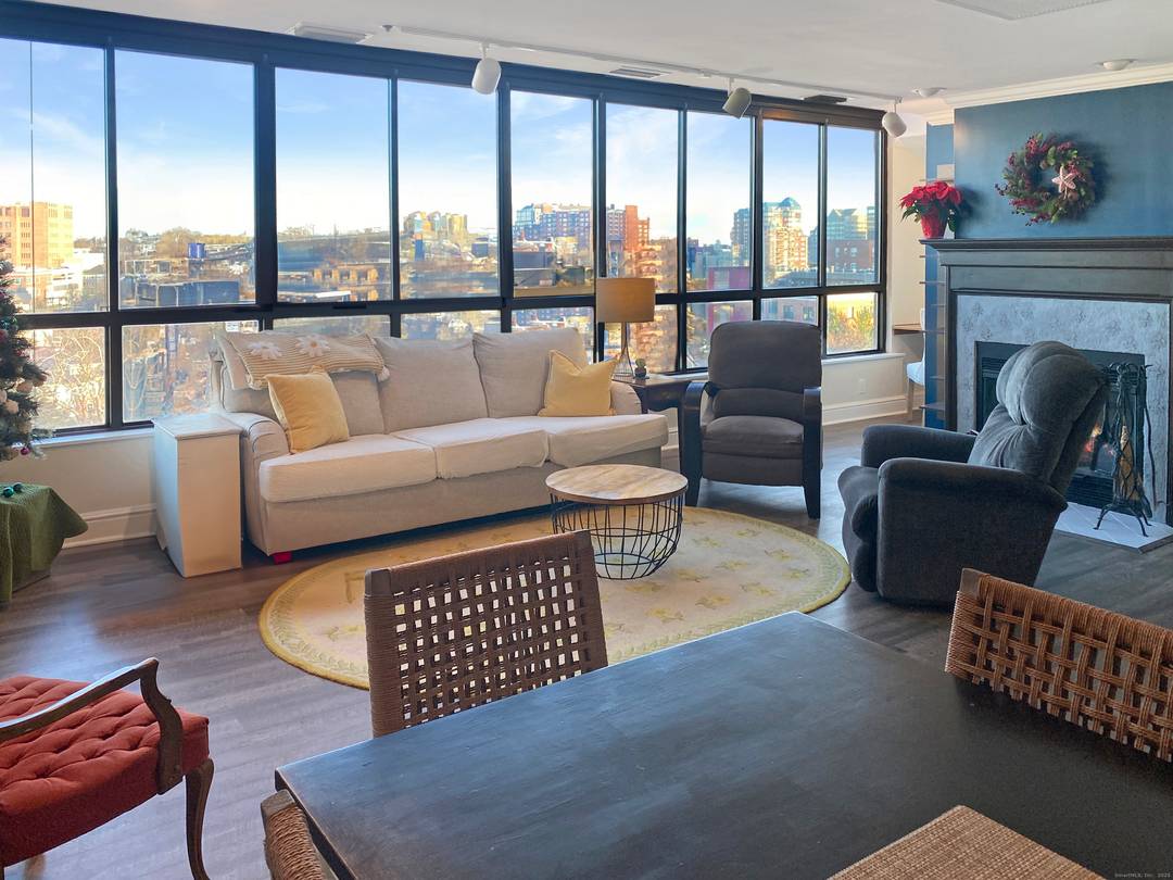 Special Penthouse Unit in desirable renovated building, conveniently located for Stamford's bustling vibrancy, restaurants, shopping, and commutation.