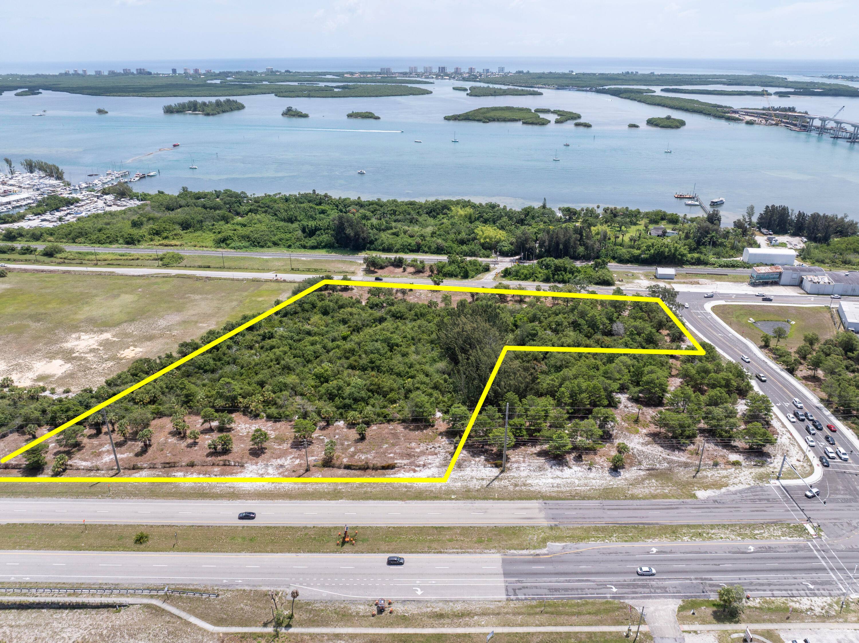 Prime 7. 7 acre Riverview commercial multifamily site with frontage on North US 1, New Juanita East extension and Old Dixie Highway.