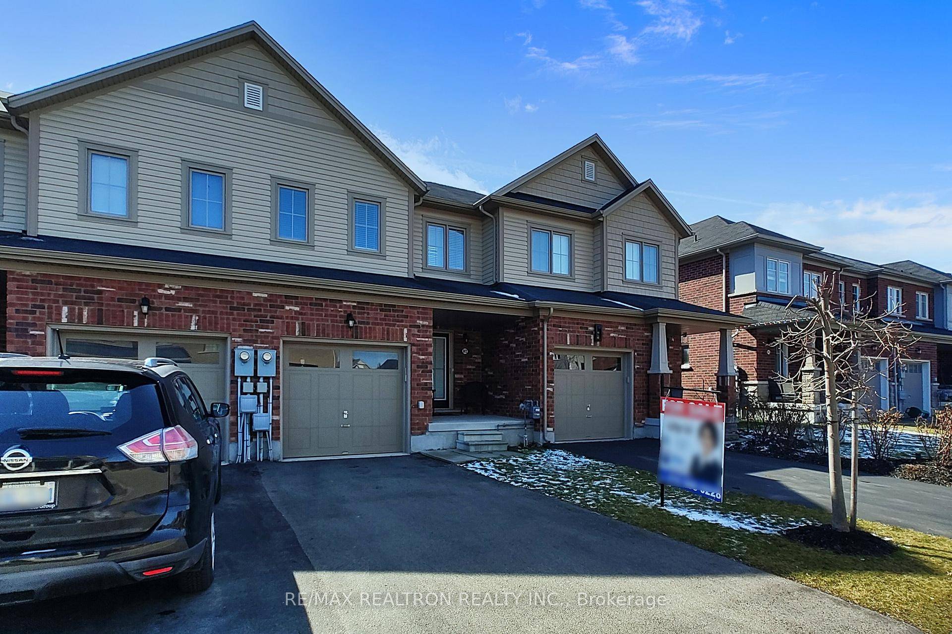 Amazing Location In A Friendly and Highly Desirable Neighborhood.