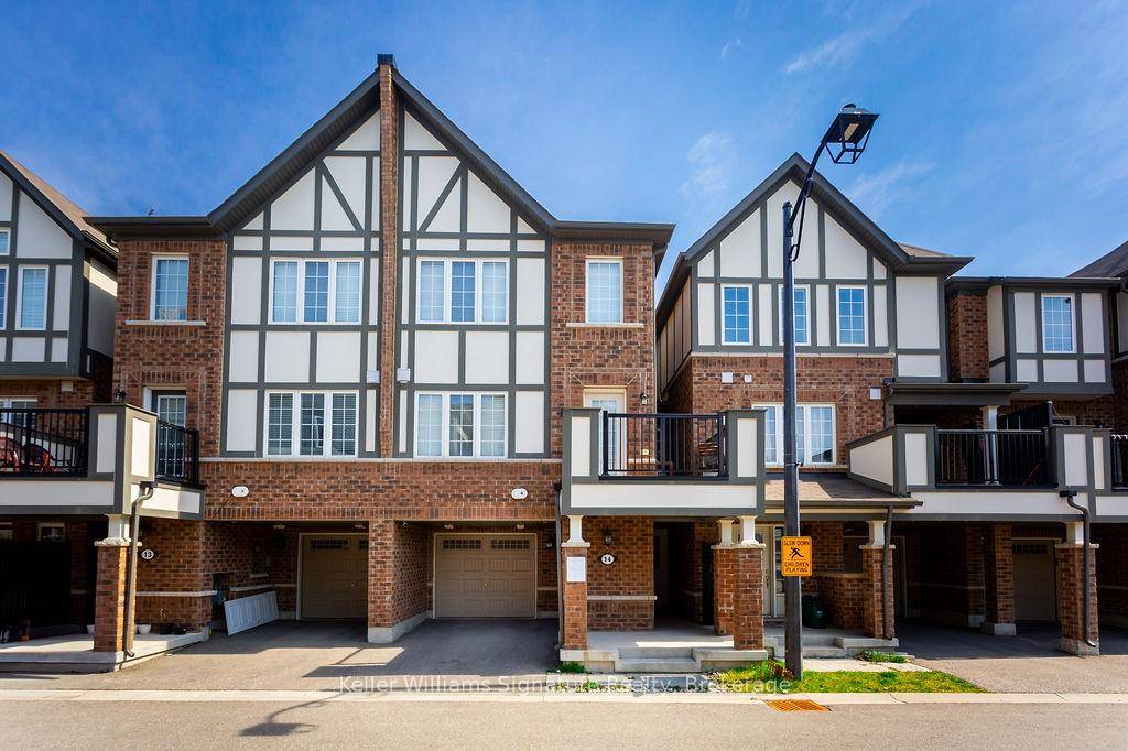 Welcome home ! This lovingly maintained townhome in Milton is the one you have been waiting for.