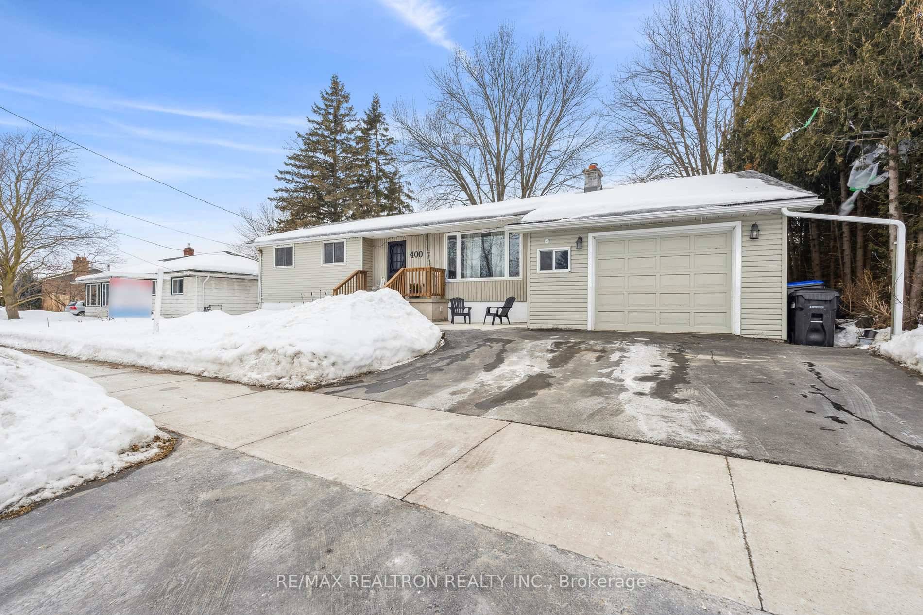 Step into this stunning, spacious bungalow ready for your family to settle in amp ; enjoy !