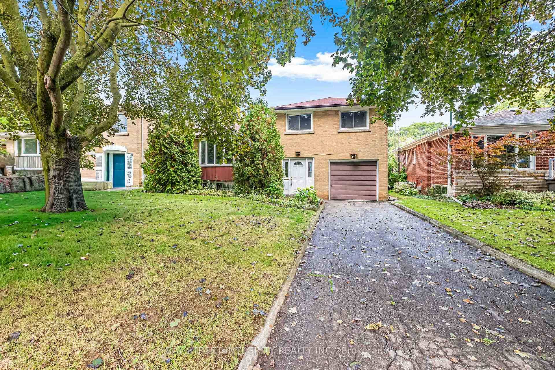 Welcome To 44 Bowerbank Drive, A Well Maintained Detached Home In The Heart Of North York !