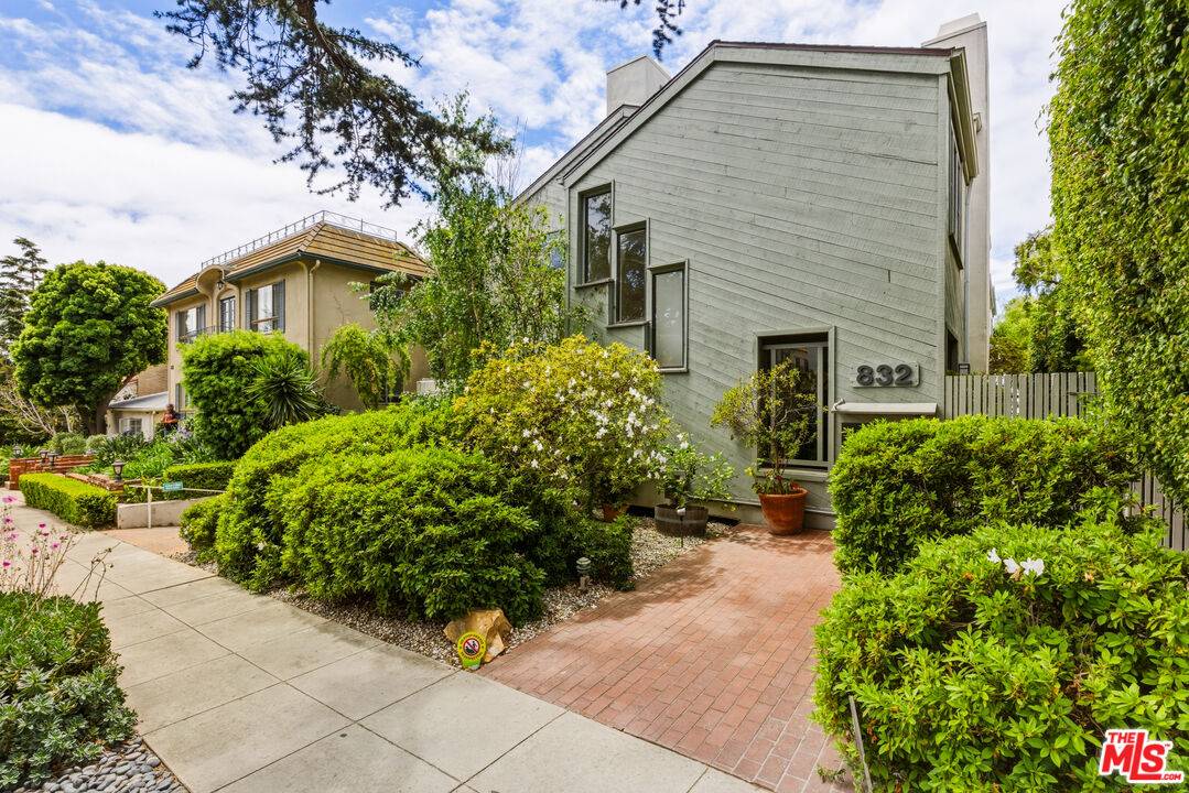 832  15th St 2BR Santa Monica La