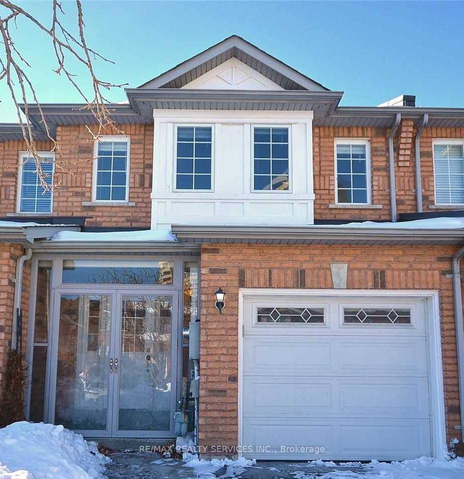 Immaculate Freehold Town House Backing Onto Ravine Near Border Of Mississauga On One Of The Most Desirable Streets.