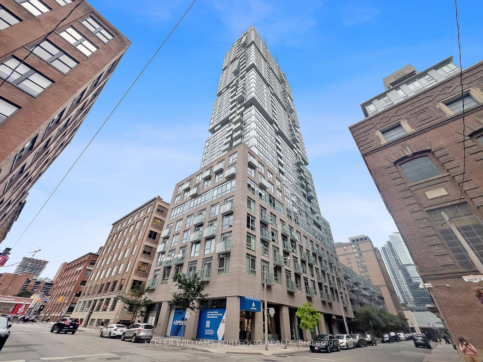 Well kept 1 bedroom Open concept floor plan condo suite with Unobstructed South View Of The Cn Tower And Lake Ontario.