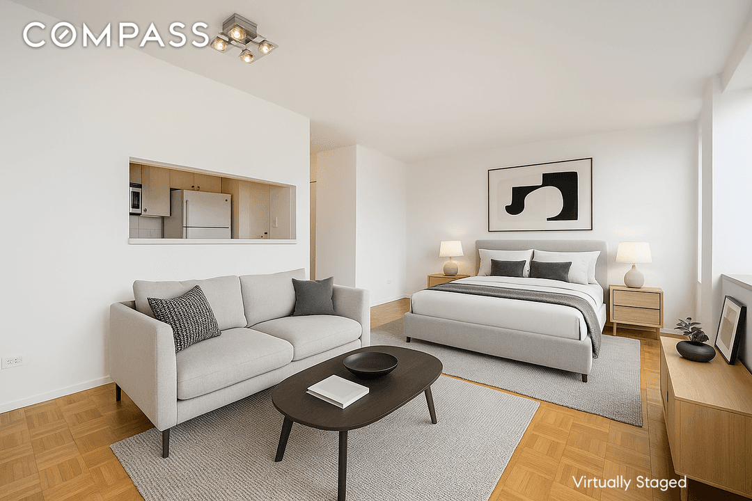 Live at the crossroads of culture and convenience directly across the street from the iconic Lincoln Center, just a short stroll to Central Park, Columbus Circle, and Riverside Park.