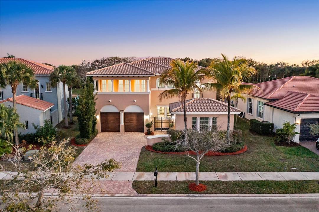 Spacious Heron Bay Parkland 5 Beds, 3 Baths Waterfront Pool Home w 3 Car Garage, Popular Sage Model, 3, 800 SqFt Under Living, w Marble Floors Downstairs, Full Bed amp ...