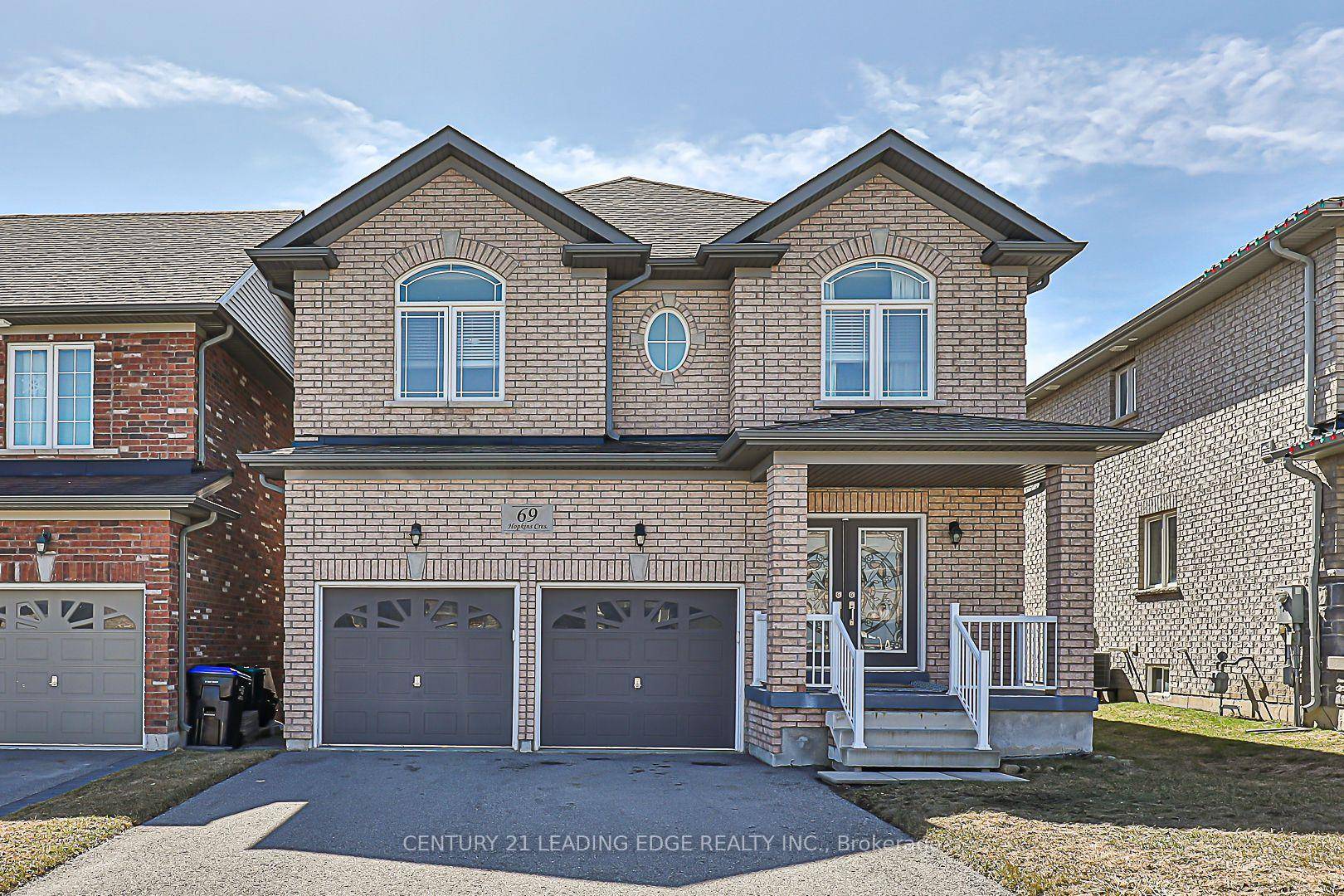 Welcome to this stunning 4 bedroom, 2.