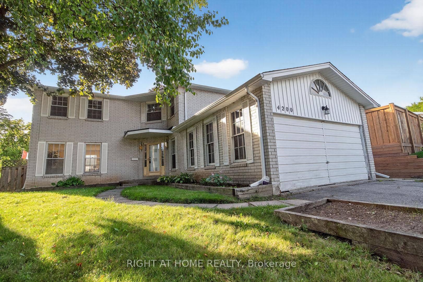 Absolute Gem in Rockwood Village !