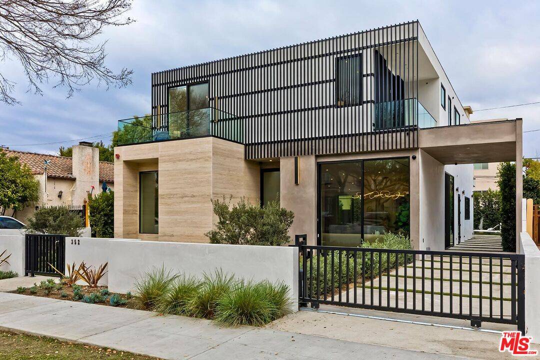 352  S Crescent Dr 5BR Beverly Hills La