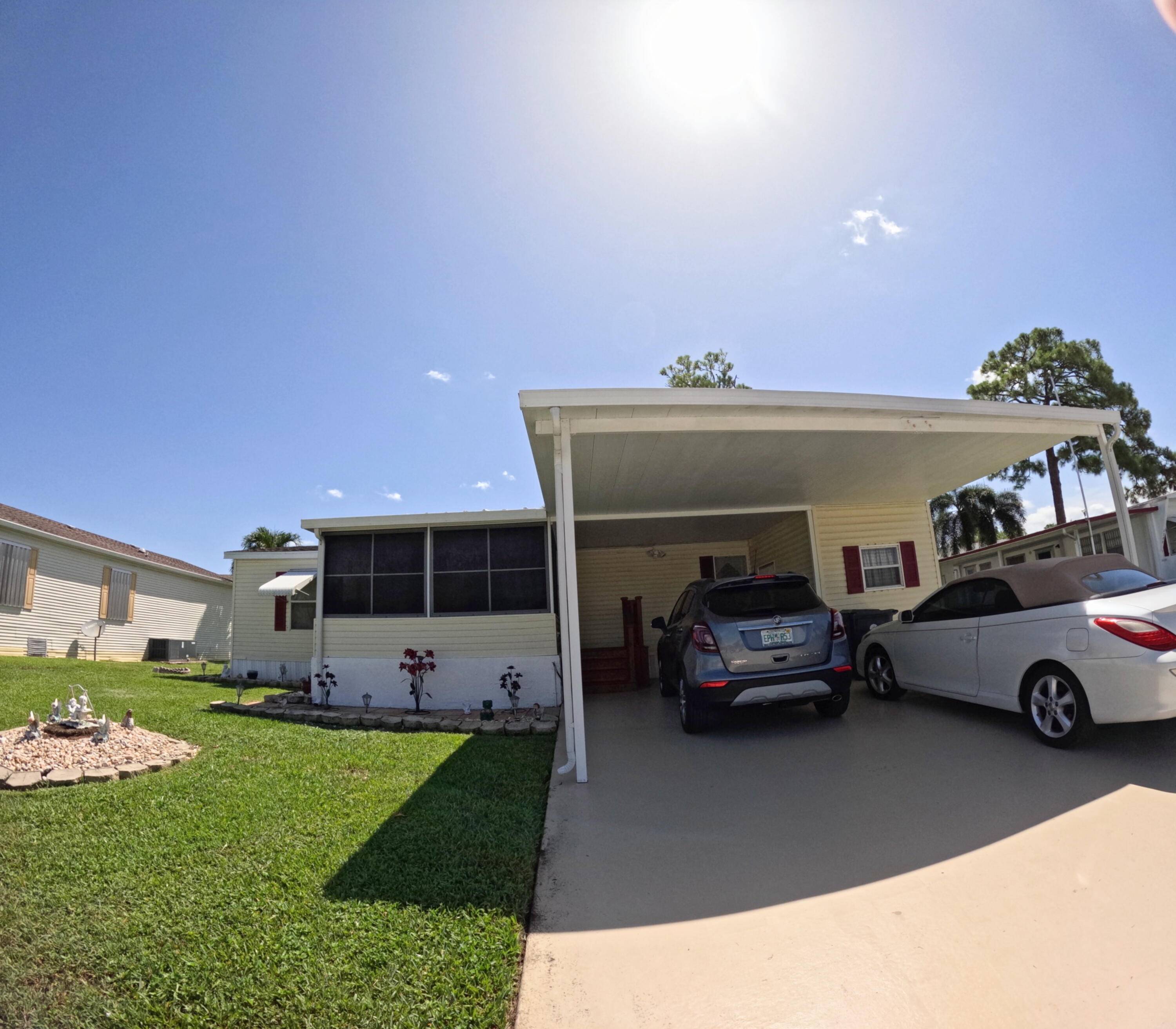 Welcome to this charming 3 bedroom, 2 bath home in the desirable Maralago Cay community !