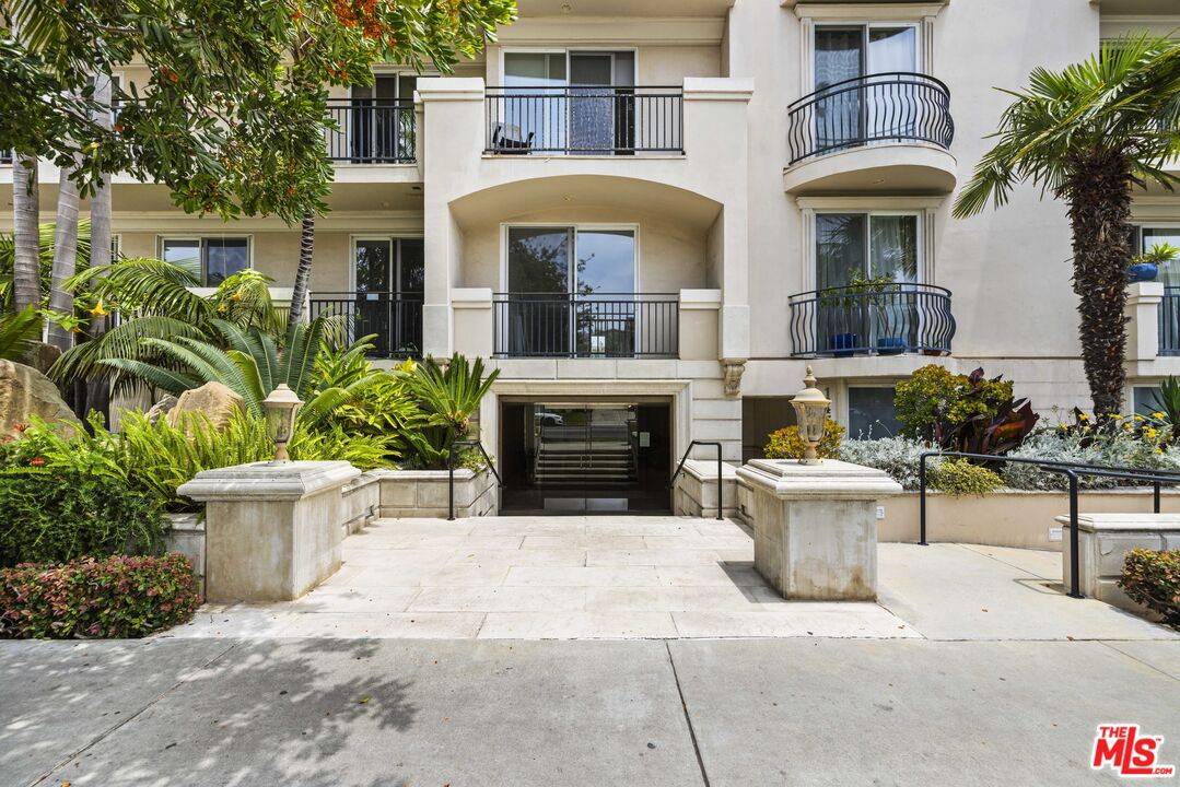 1450  S Beverly Dr 2BR Beverlywood La