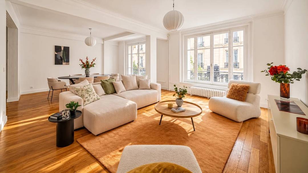 Luxury apartment - 5 rooms - Paris 16th