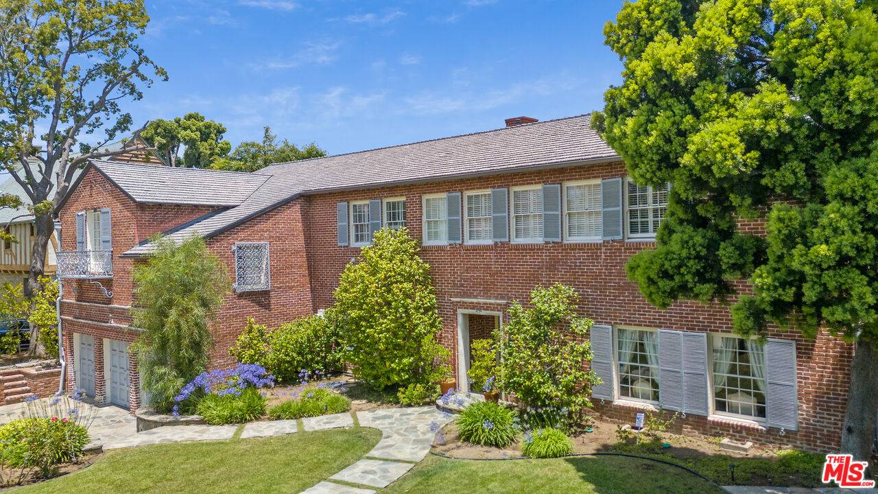 248 S Hudson Ave 6BR Mid Wilshire La