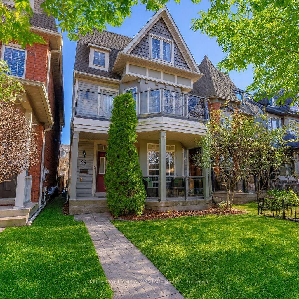 Perfectly positioned steps from the lake, this highly coveted detached Beach home is all about light, lifestyle, and location.