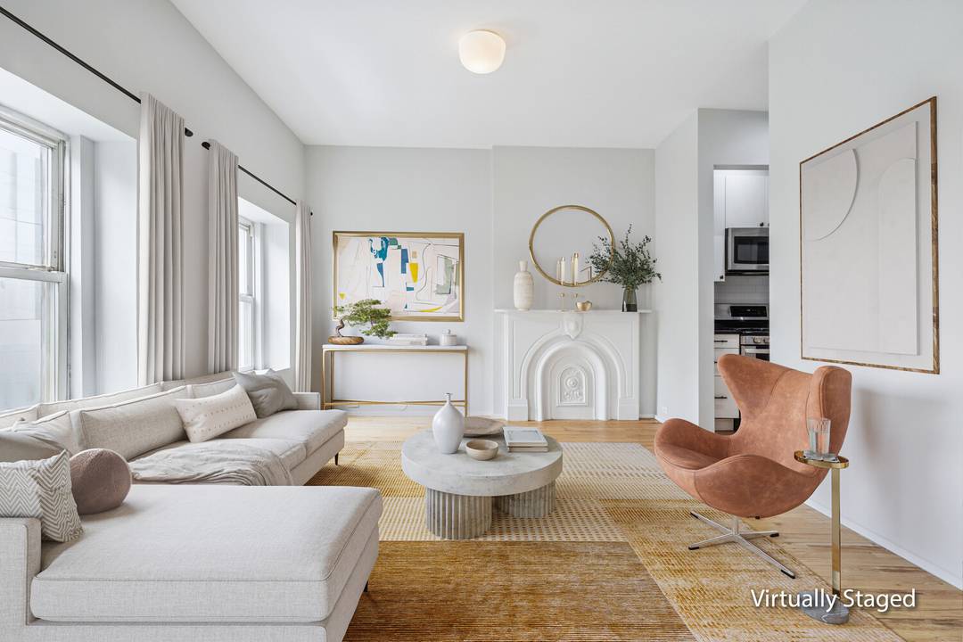 1 Bedrooms 1 Bathroom Private Terrace Sundrenched Living Room Welcome to 41 Putnam Avenue, three residences offering refined living on one of Clinton Hill's best blocks.