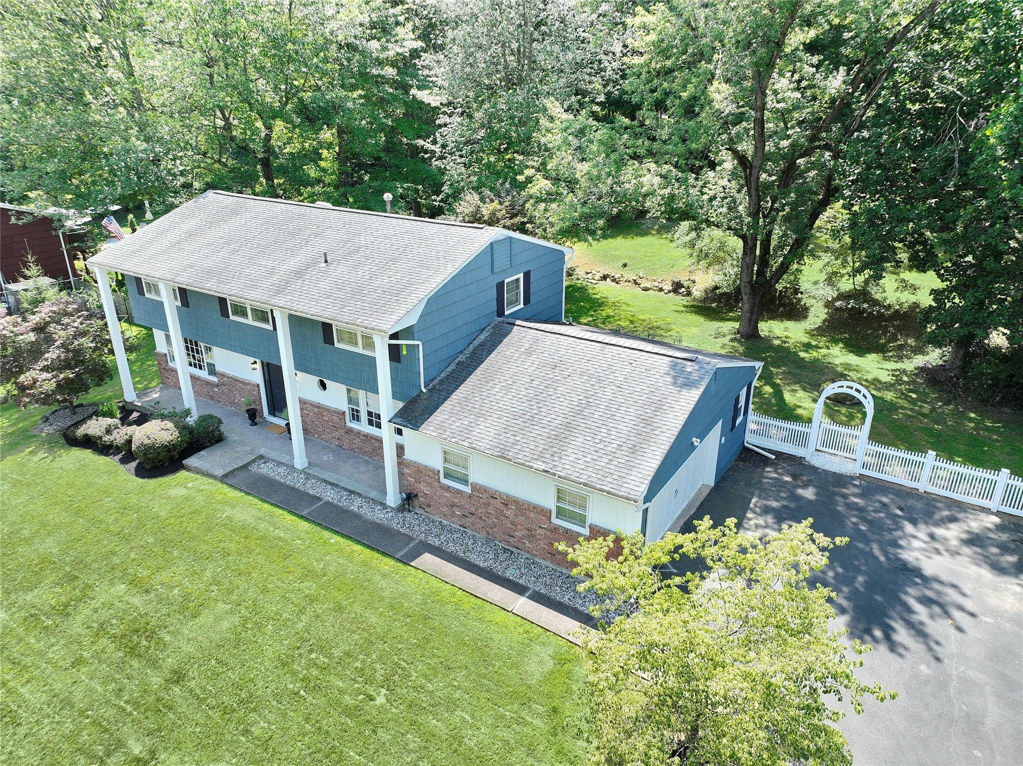 Don't miss out..... on this beautiful New City home !