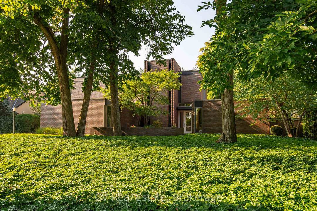 A Mid Century Masterpiece, rarely offered and highly sought after, 31 Auchmar Road is an architectural treasure on one of Hamilton's most desirable streets.