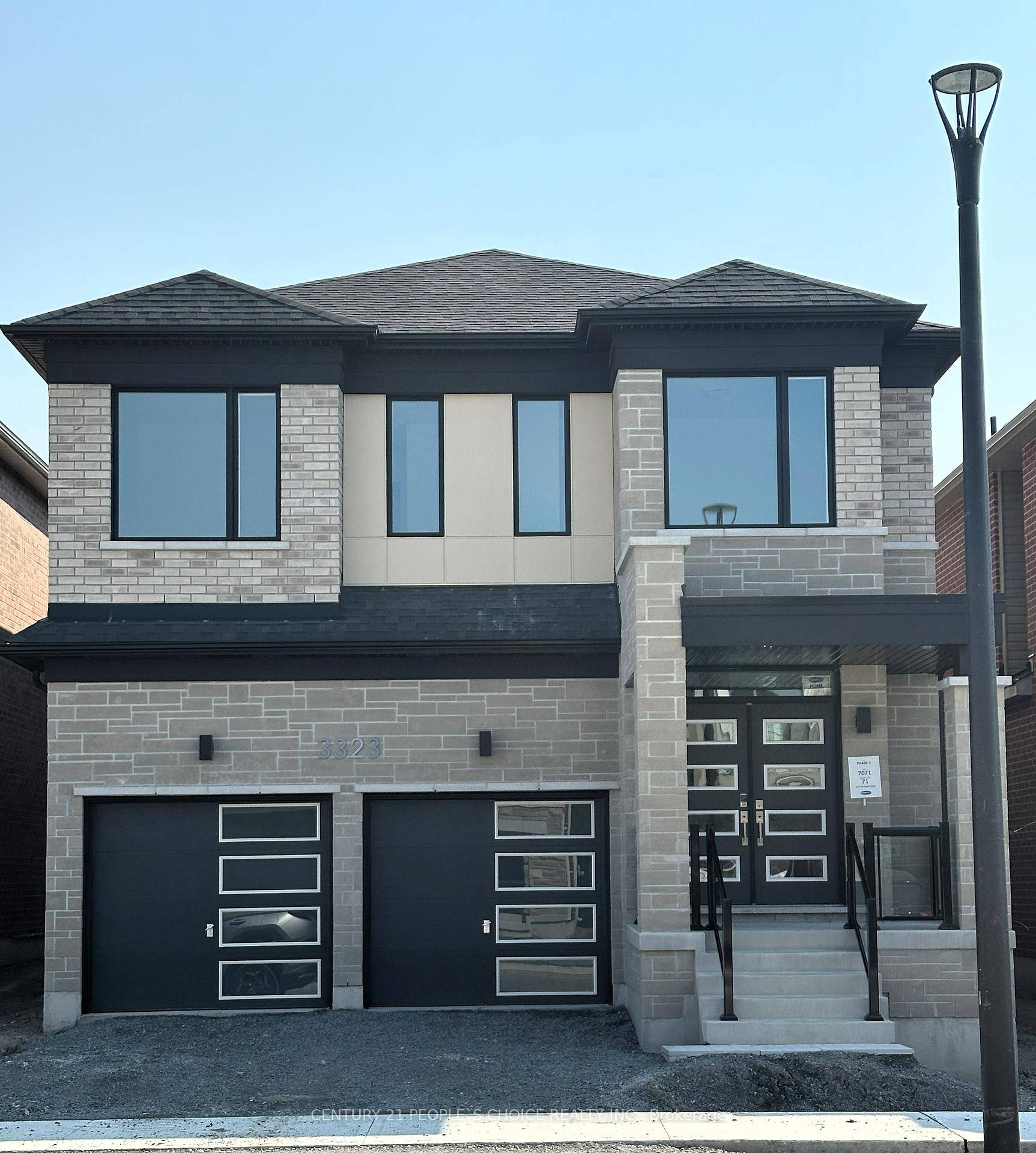 Bright and Spacious Detached Home Located In Family Oriented Prestigious Neighborhood In Greenwood, Pickering.