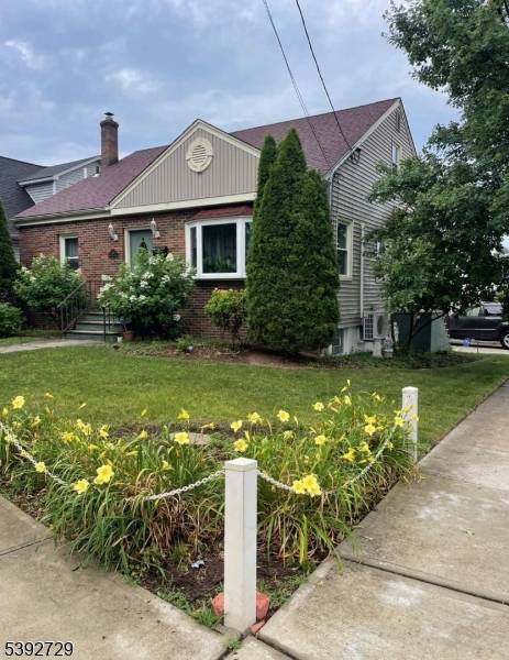 New York Ave Lyndhurst Twp. New Jersey Single-Family