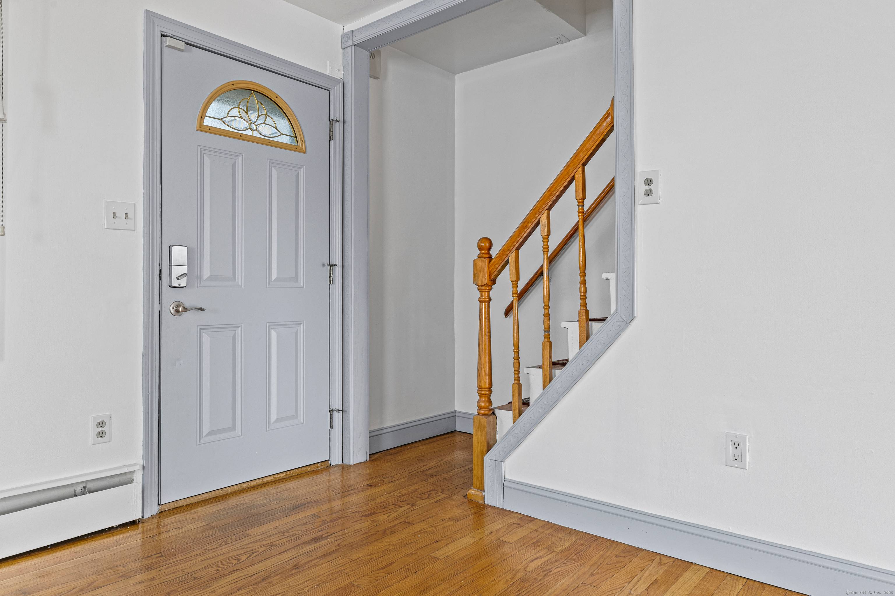 Looking for a home with flexible living space ?