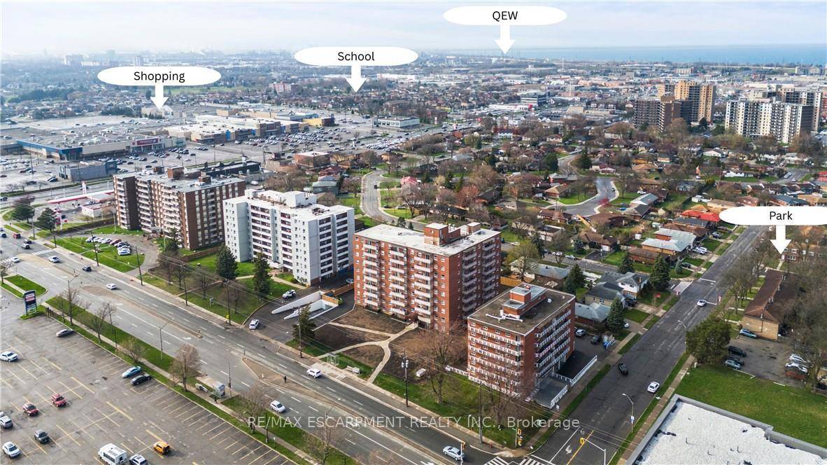 Cozy 2 Bed, 2 Bath Main Floor Condo The Perfect Blend of Comfort amp ; Convenience !