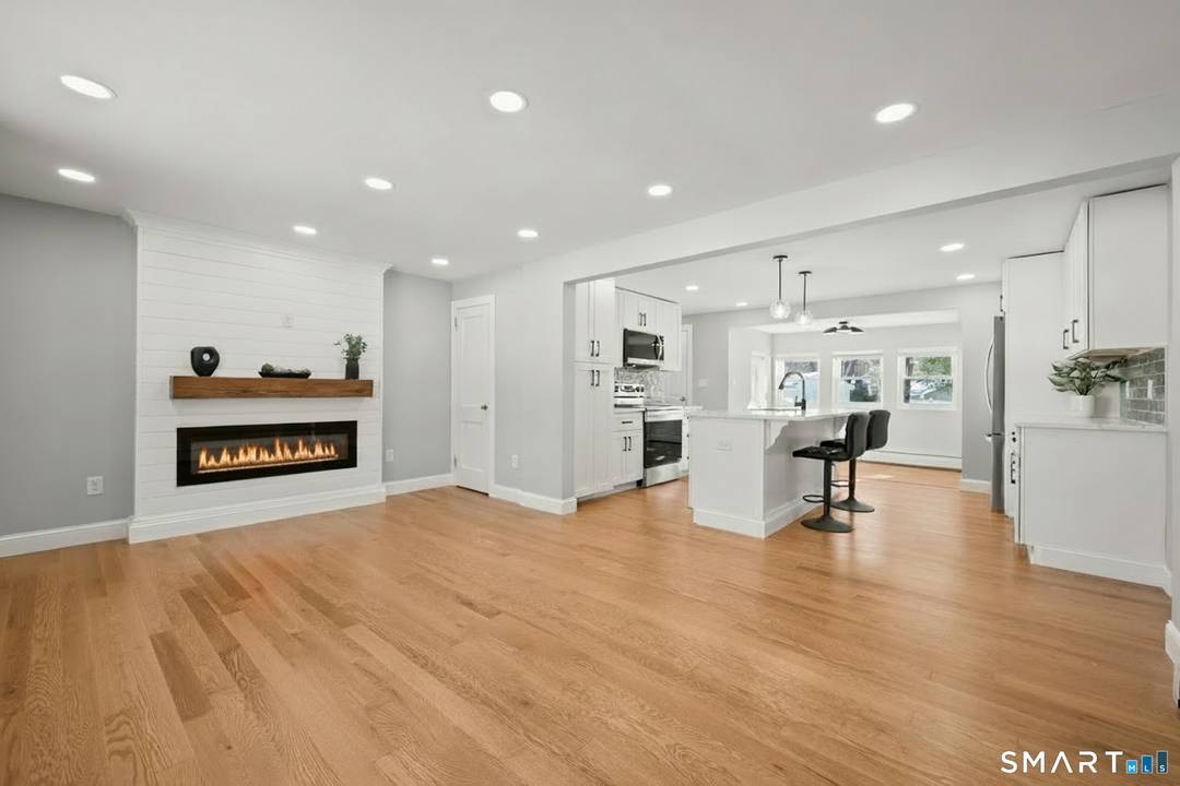 Completely Remodeled Move In Ready in Farmington !