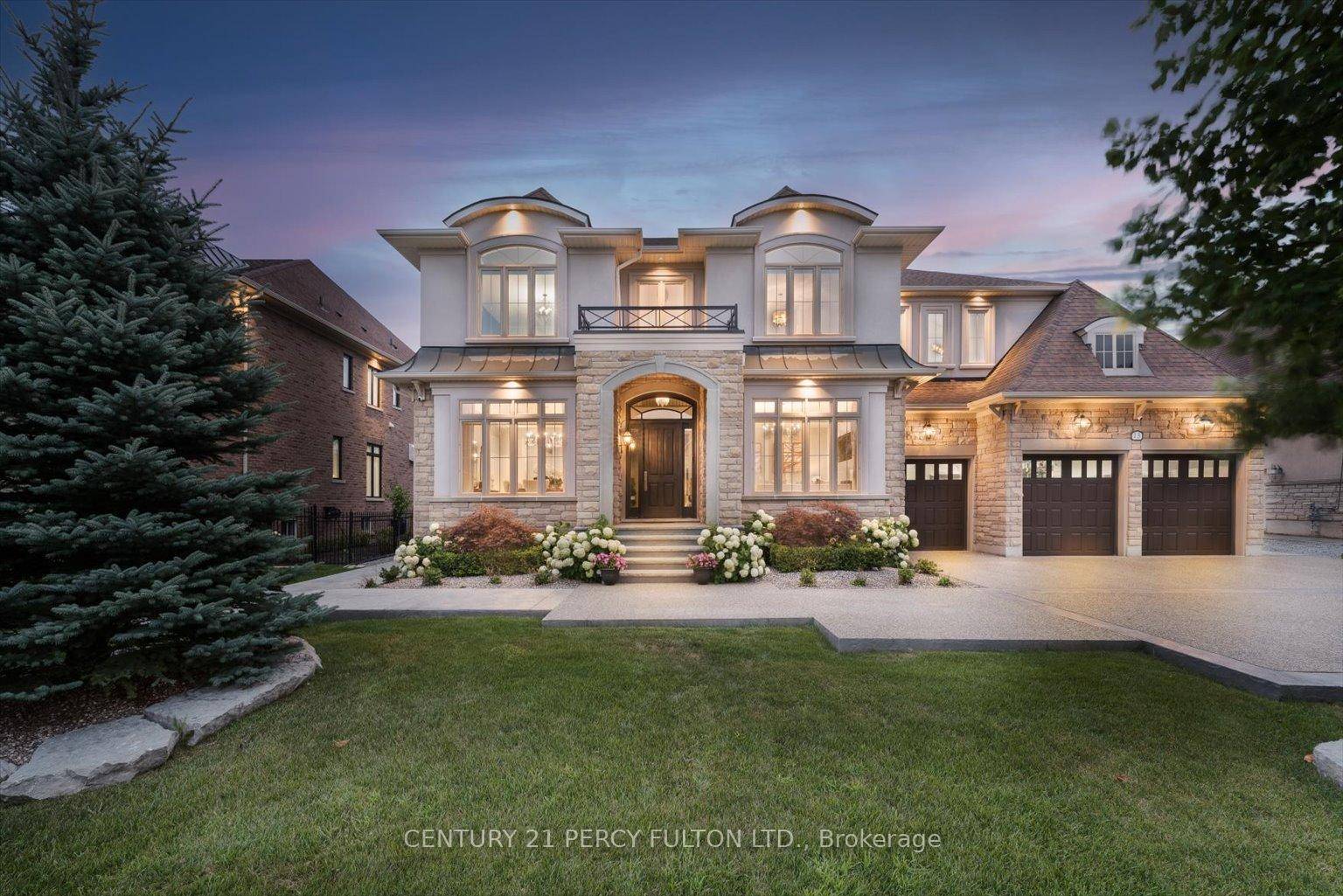 Welcome to the Estates of Wyndance, an exclusive gated golf course community where luxury, privacy, and lifestyle meet.