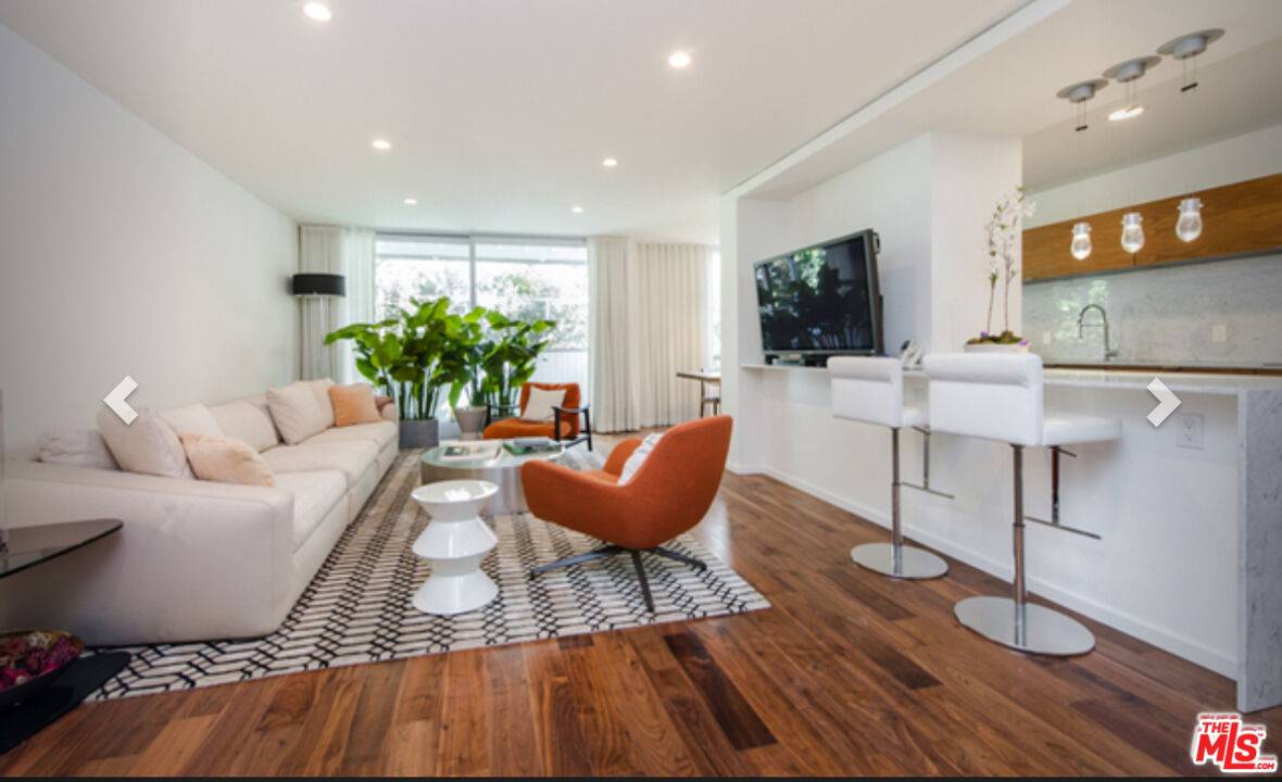 406  N Oakhurst Dr 2BR Beverly Hills Post Office | B.H.P.O. La