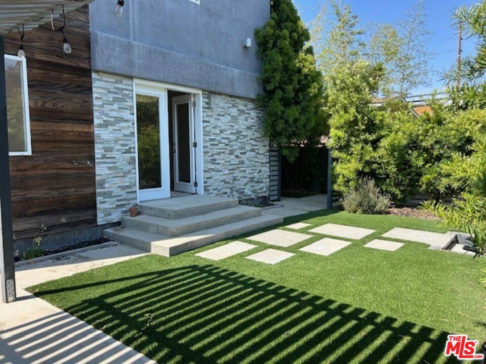 653   SUNSET AVE 3BR Marina Del Rey La