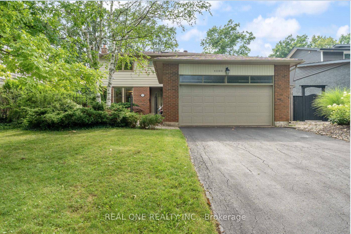 Bright amp ; Spacious 4 Bed, 3.