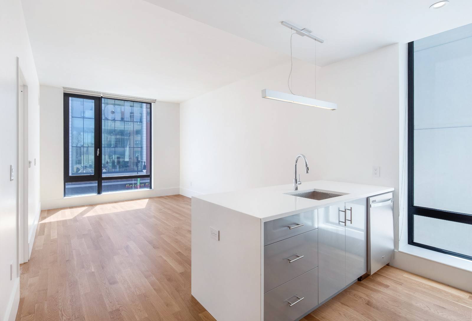 NEW Completely Renovated 1Bed at 531 Myrtle !