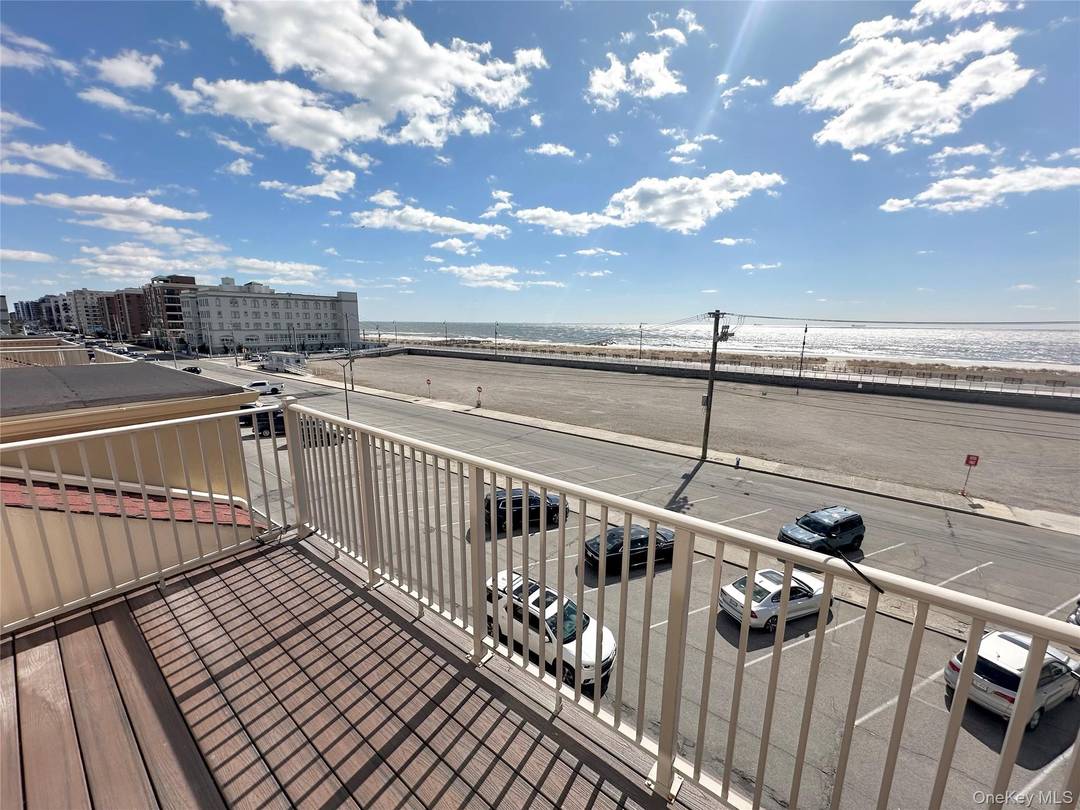 Direct Oceanfront Summer Rental in Prime Westholme Location Right Across From The Beach amp ; Boardwalk !