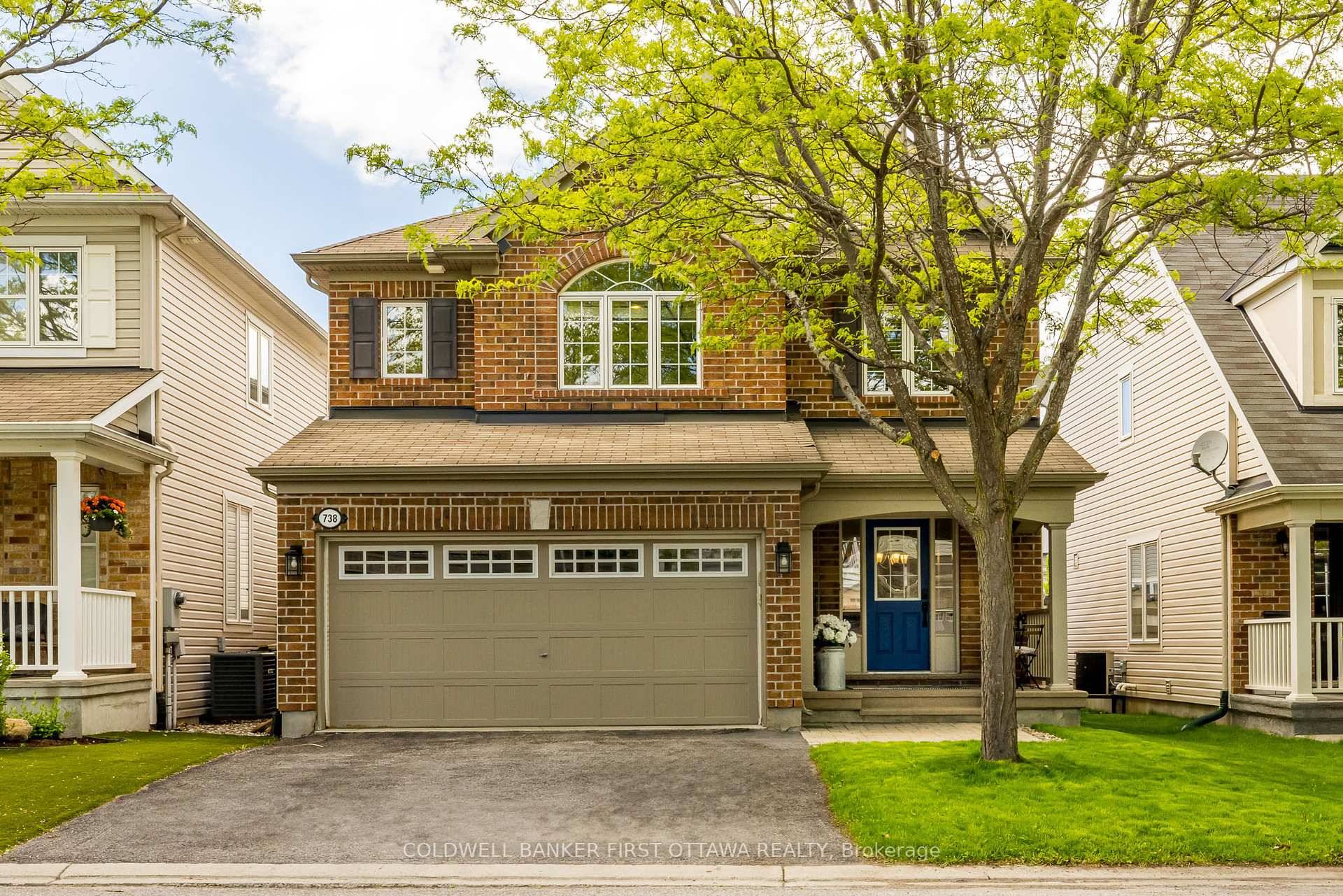 Welcome to this well maintained single family home in the heart of Fairwinds.