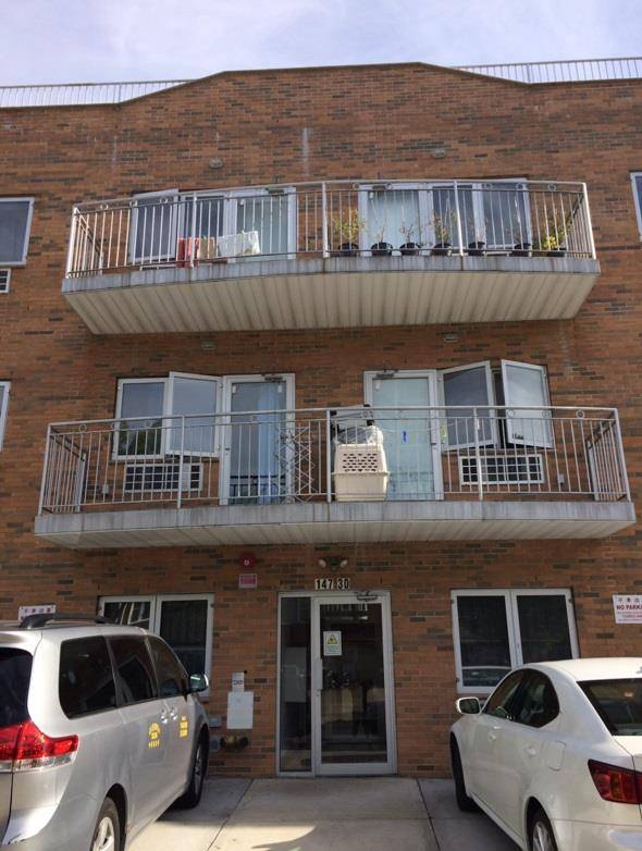 Condo For Sale. sale with parking space 9 50000