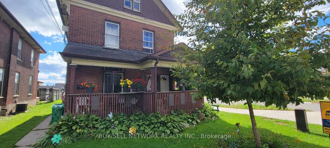 Downtown Peterborough Duplex potential 3 plex Investor Ready Cash Flow !
