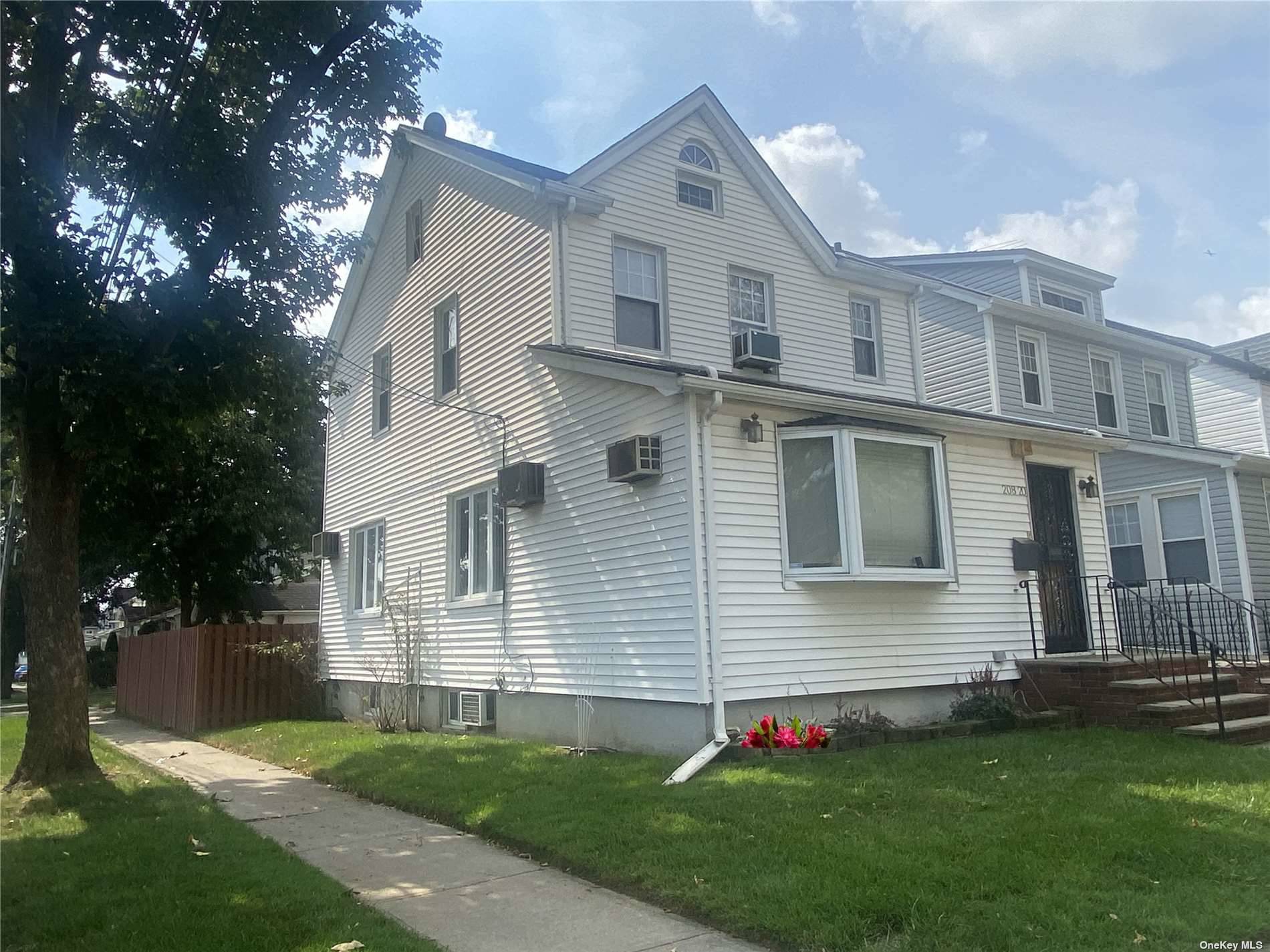 MULTI FAMILY ! BAYSIDE ! INVESTORS and ALL Welcome !