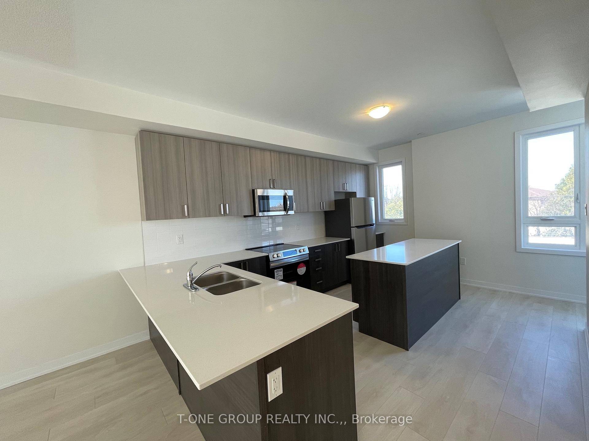 Citywalk Townhomes in Pickering offer a prime location with unparalleled convenience.