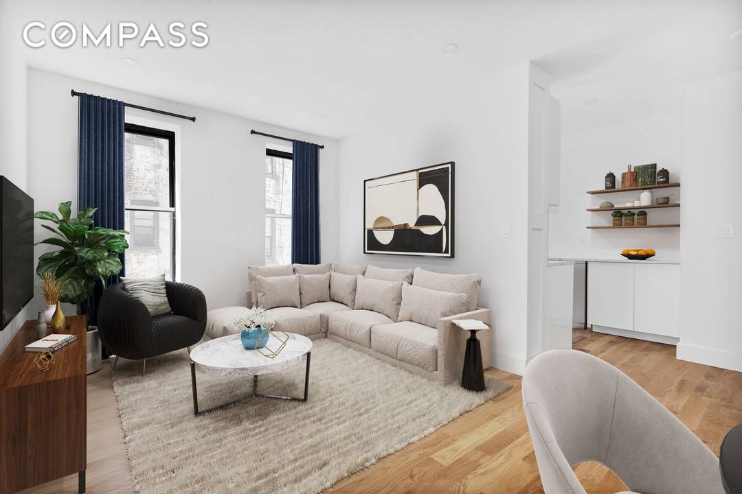 Located at the nexus of Brooklyn s Ditmas Park and Kensington neighborhoods, The Commodore Condominiums are a unique conversion of pre war residences, redesigned for contemporary living.