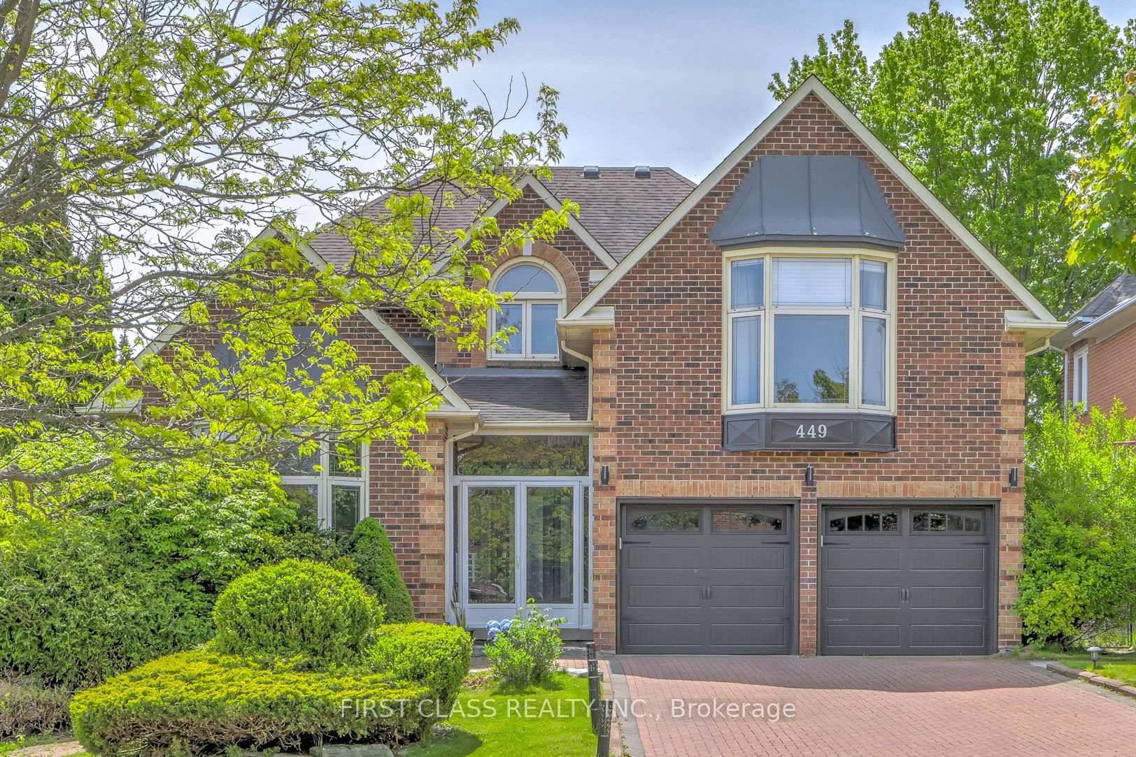 3500SF Walkout Wow !. Located in Newmarkets sought after Glenway Estates, this thoughtfully upgraded 4 2 bedroom detached house offers OVER 4, 700 3504 1200 sqft of spacious living, including ...