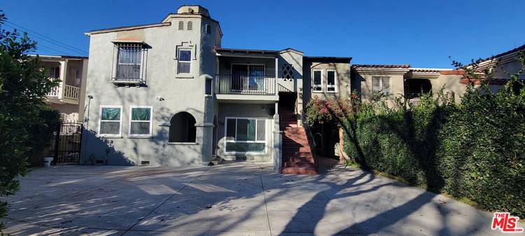 1237  S Sherbourne Dr 3BR Beverlywood La